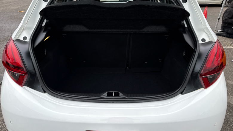 Peugeot 208 1.2 PureTech 82 Tech Edition 5dr [Start Stop] Petrol Hatchback